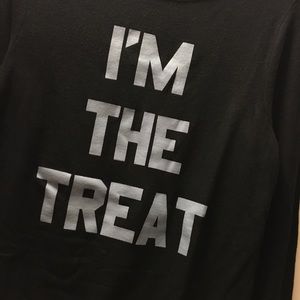 Wildfox Sweaters - NWT Wildfox I’m The Treat Baggy Beach Jumper Wildfox Sweaters - NWT Wildfox I’m The Treat Baggy Beach Jumper